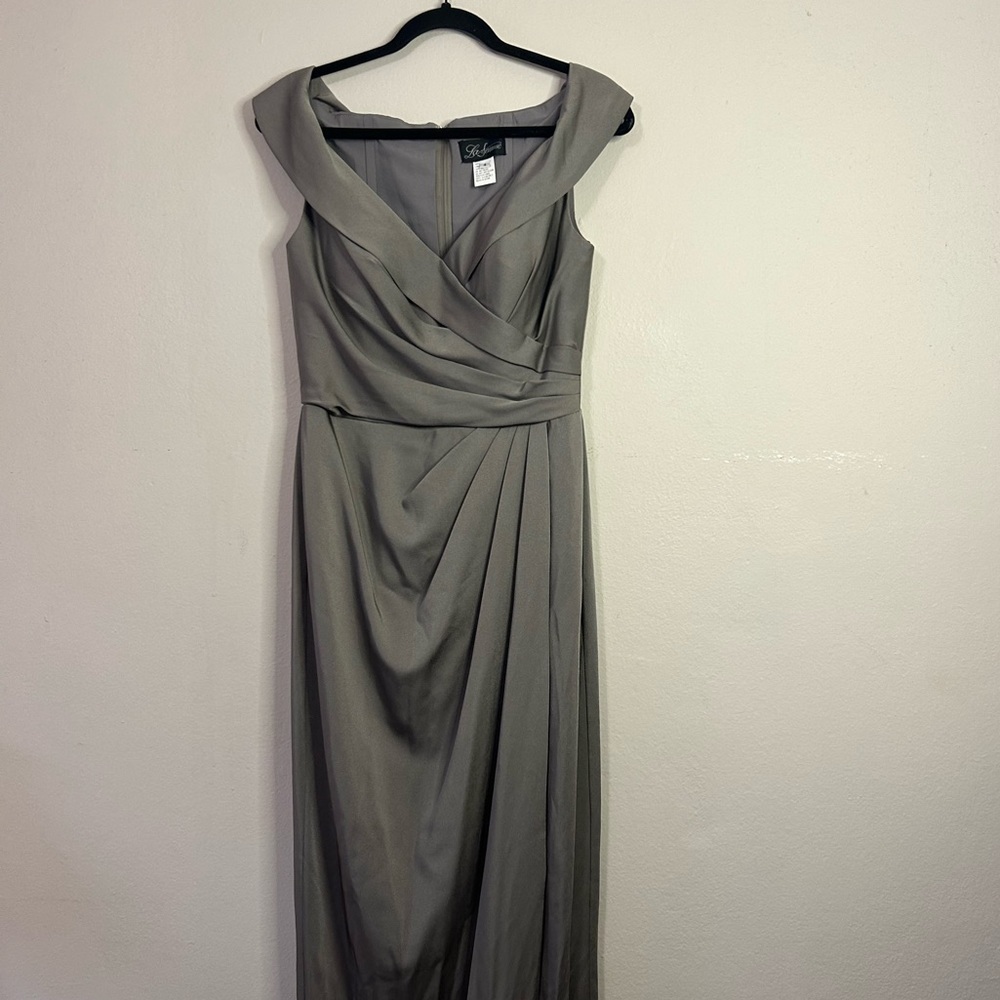 La Femme Ruched Jersey Column Gown in Pewter - Picture 2 of 10